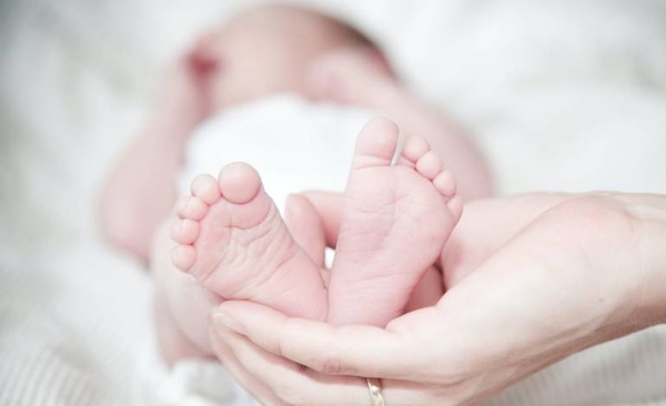 HOY / Bebés prematuros no reciben dosis contra virus causante de la bronquiolitis: madres piden protección