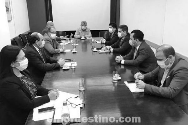 Cancillería y del MAG acordaron trabajo conjunto para identificar oportunidades de exportar alimentos producidos en Paraguay