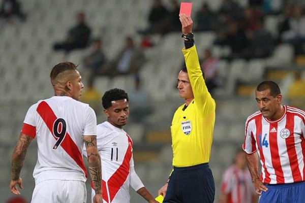El jugador 'sorprendido' al salir a jugar fútbol con sus amigos