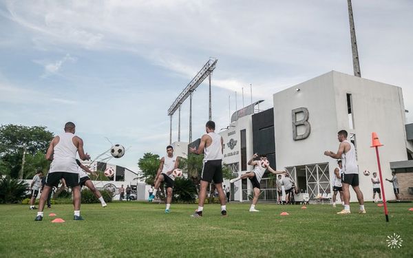 Protocolo abierto, pero sin fecha para el reinicio del fútbol local - Fútbol - ABC Color