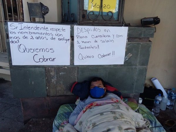 Denuncian 250 despedidos en comuna de Lambaré y varios van a huelga de hambre - ADN Paraguayo