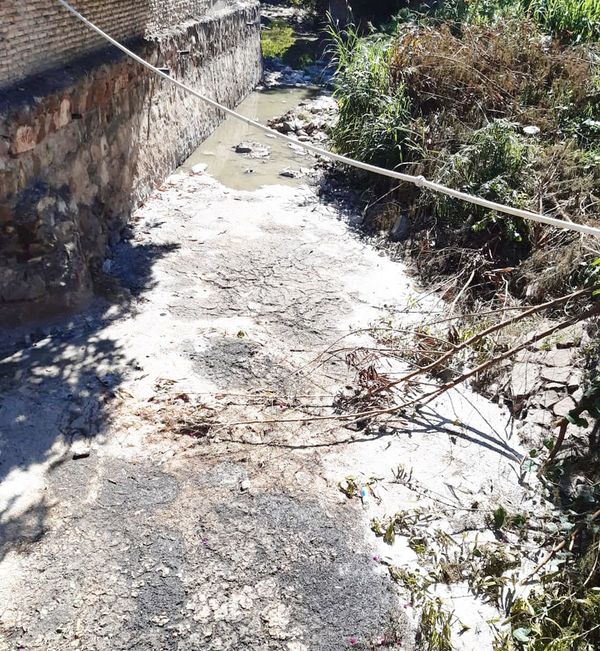 Empresa procesadora de carne contaminaba arroyo capitalino