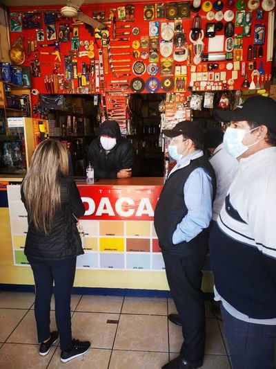 Atendía en su ferretería pese a ingresar desde el Brasil sin cumplir la cuarentena - ABC en el Este - ABC Color