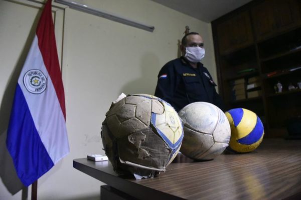Arrestan a cinco hombres por jugar fútbol en la Chacarita - Nacionales - ABC Color