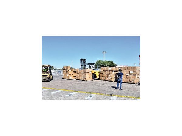 Salud aún no acepta primer lote y firma suma 15 días de multa