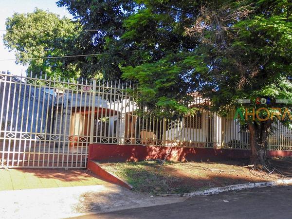 Diputado Romero Roa estaría metido en NEGOCIADO de US$ 6 millones en IPS