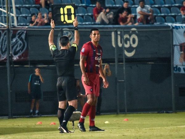 Julio Dos Santos expectante del retorno al fútbol
