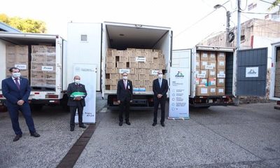 Itaipú entrega a Salud insumos de protección médica