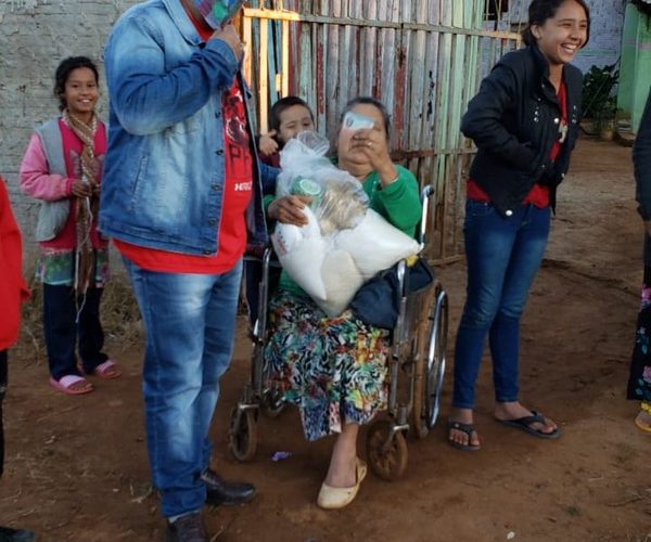 Donan cestas básicas de alimentos a asentamientos de Ciudad del Este – Diario TNPRESS