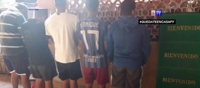 Jóvenes detenidos por disputar un torneo de fútbol en plena cuarentena | Noticias Paraguay