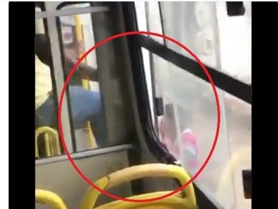 El desespero cunde en Brasil por el COVID-19: echan a patadas a una mujer de un autobús por estornudar sin mascarilla - ADN Paraguayo