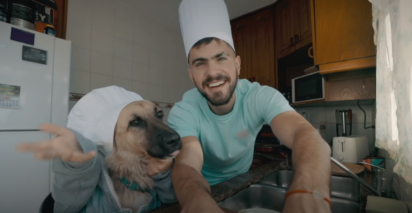 HOY / Rombai enternece con videoclip de 'Te Va Doler'