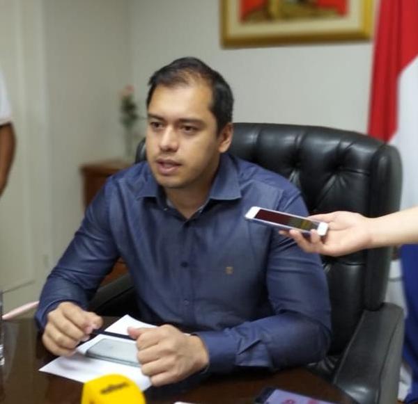 Prieto desautoriza a Barreto y desistirá de recusación