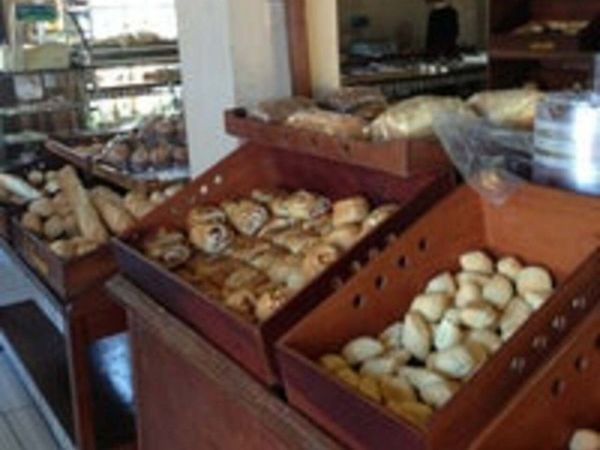 Denunció que fue rechazada en una panadería por ser trabajadora de la salud