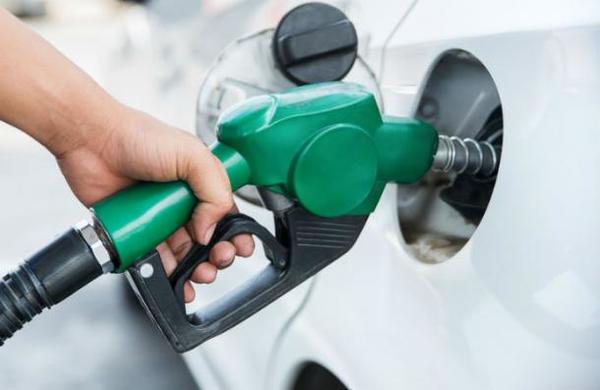 La ciencia explica por qué oler gasolina nos provoca placer - SNT
