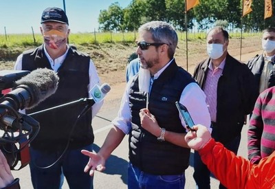 COVID-19: 'con lo que vive Brasil, ni pasa por nuestra cabeza abrir frontera, es una gran amenaza'- Mario Abdo