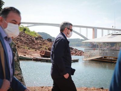 Covid-19: Abdo dice que el Brasil es una amenaza para Paraguay y descarta abrir frontera