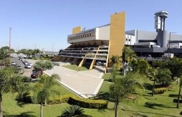 HOY / Empresario denuncia supuesta traba para despachar insumos médicos traídos de China