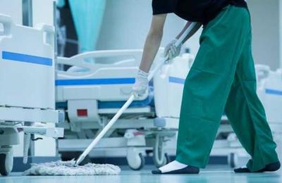 Insólito: sancionan a médico por contagiarse de coronavirus - C9N