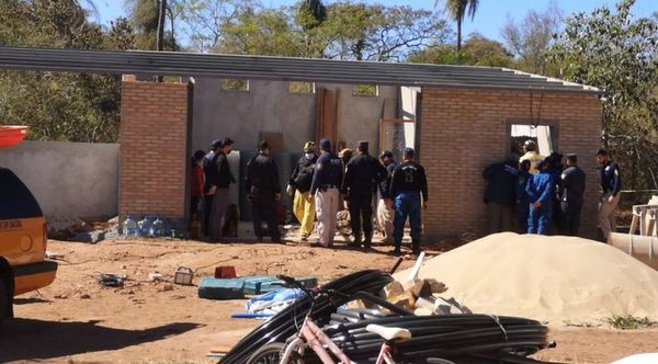 Realizan excavación en edificación donde Juliette dormía con las cabras