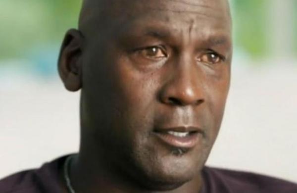 Preocupación por los ojos amarillos de Michael Jordan en el documental sobre su carrera en los Chicago Bulls - SNT