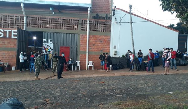 Autoridades sanitarias comunican resultados de tests de Covid-19 en albergue con acompañamiento fiscal-policial