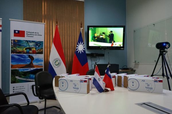 Salud recibió cámaras térmicas donadas por Taiwán - Nacionales - ABC Color