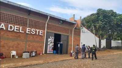 CDE: Confinados en albergue amenazan con salir a la fuerza tras masivo contagio | Noticias Paraguay