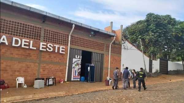 CDE: Confinados en albergue amenazan con salir a la fuerza tras masivo contagio | Noticias Paraguay