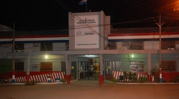 Reos se manifiestan en Tacumbú, piden recibir visitas | Noticias Paraguay