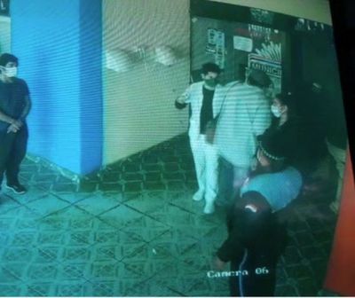 Walberto Zárate viola control sanitario y agrede a funcionario