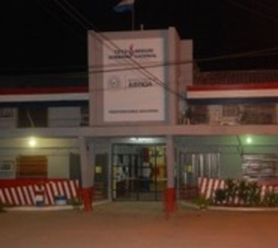 Reos protestan en Tacumbú, exigen recibir visitas  - Paraguay.com