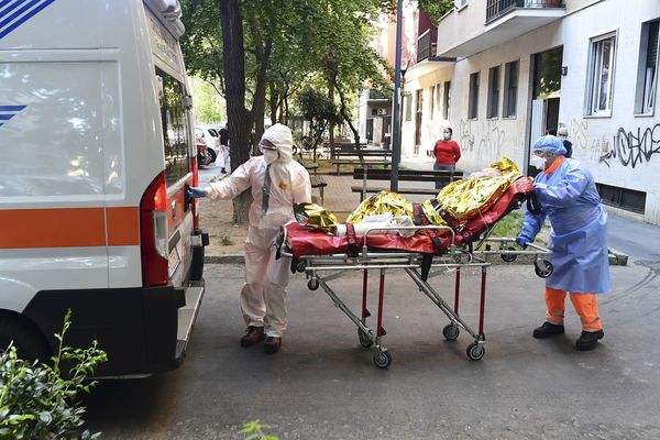 México rechaza que exista cifra oculta de muertos por COVID-19 en capital del país