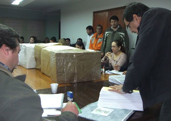Favoritismo en licitaciones podría evitarse con proyecto aprobado en el Senado