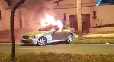 Quemó su “Merchu” para que ¡su papi le pelotee! | Crónica