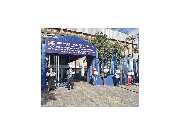 Padres piden más descuentos en cuotas
