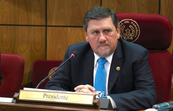 Llano cancela licitación llamada por el Congreso