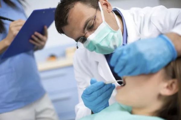 SALUD AUTORIZA TRABAJO DE ODONTÓLOGOS, FISIOTERAPEUTAS Y FONOAUDIÓLOGOS