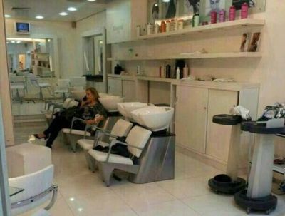 Peluqueros solicitan a trabajar a puertas cerradas en salones porque trabajo a domicilio es “riesgoso” - Contacto Ciudadano - ABC Color