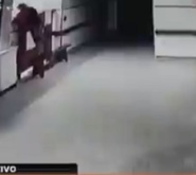 Atraparon al sujeto que habría entrado a robar al hospital de Caacupé - Paraguay.com
