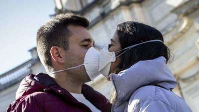 Sin abrazos ni besos hasta que haya una vacuna para el Covid-19, dice la OMS » Ñanduti