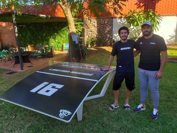 Cristian Riveros es el primer futbolista cliente de Mario Ricardo