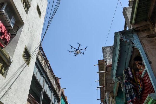 Ciudad india utiliza drones para desinfectar las calles - Mundo - ABC Color