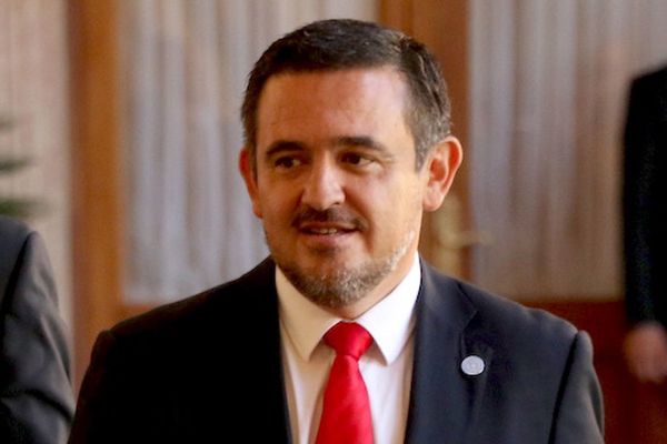 “Usted es un hombre de lucha”: Fieles de Petta expresan su apoyo ante interpelación