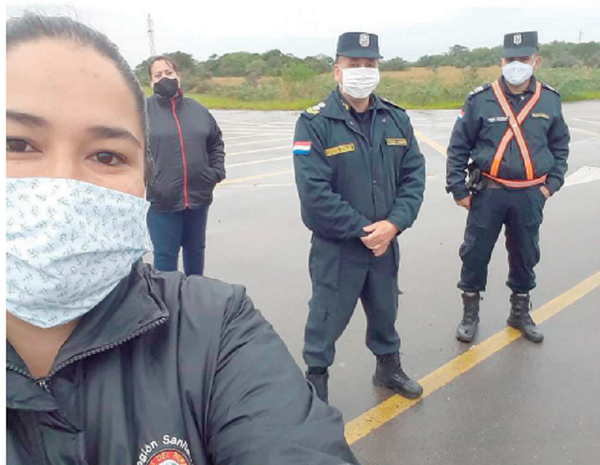 SOLDADOS DE BLANCO: “Somos los que siempre estamos al frente” | Crónica