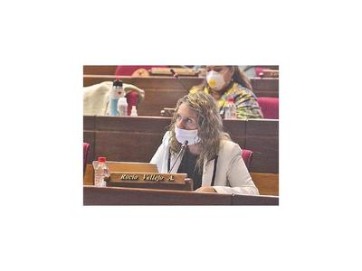 Prisión domiciliaria es un privilegio, dice diputada