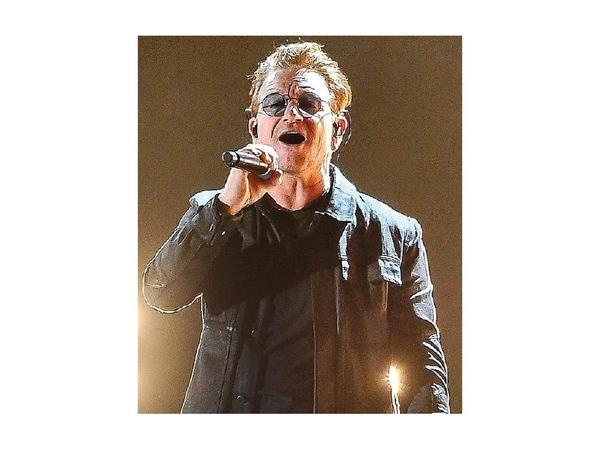 Bono cumple hoy 60 años, en guerra contra el Covid-19
