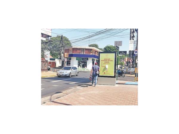 Brahma convierte sus carteles en puntos de desinfección