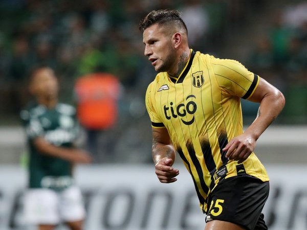 Raúl Bobadilla apoya la vuelta al fútbol con medidas