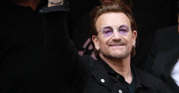 HOY / Bono cumple 60 años confinado, pero en pie de guerra contra el coronavirus